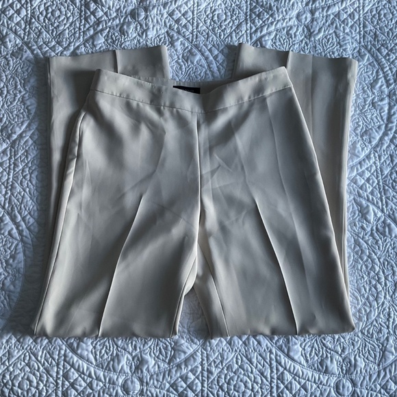 Anne Taylor The Side Zip Trouser in Cream Women’s Size 6 - Picture 9 of 13